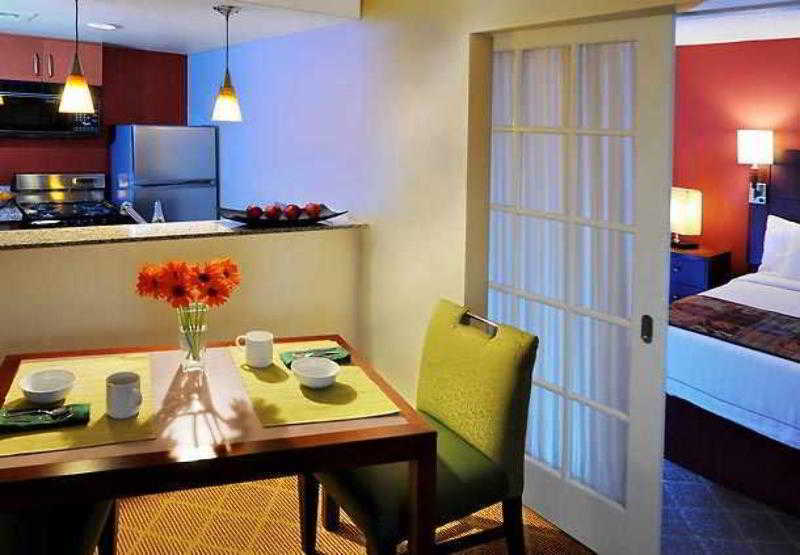 Sonesta Es Suites Dallas Central Expressway エクステリア 写真